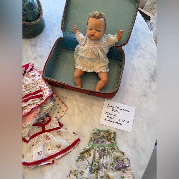 Vintage 1960s Mattel Tiny Thumbelina Doll plus her outfits & She Still Works! - Picture 3 of 17